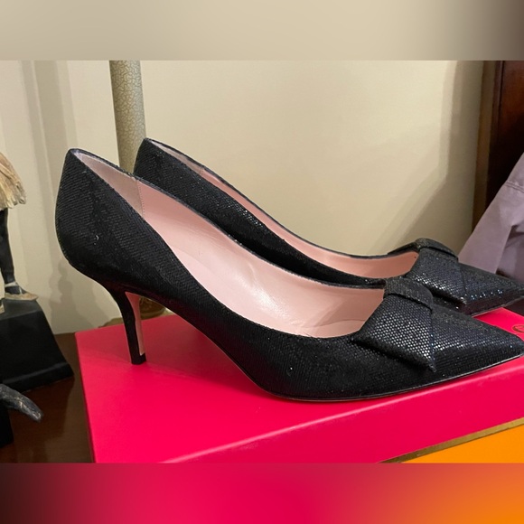 Black shoes - Picture 2 of 5